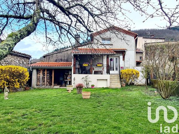 Maison 7 pièces de 150 m² à Aiguefonde (81200)