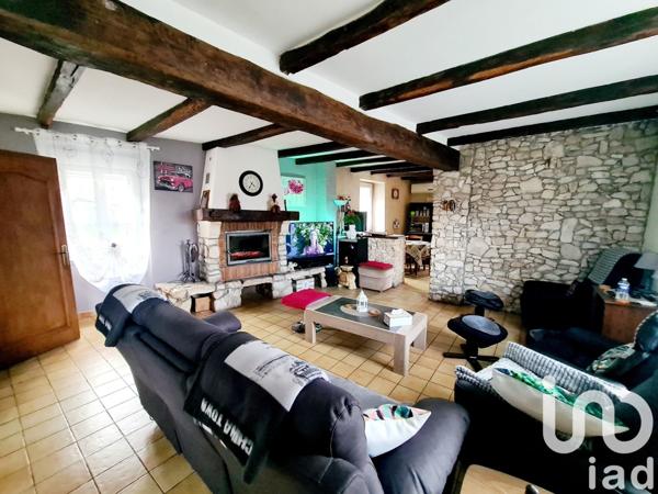 Maison 7 pièces de 150 m² à Aiguefonde (81200)