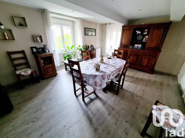 Maison 7 pièces de 150 m² à Aiguefonde (81200)