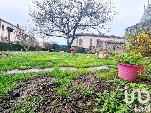 Maison 7 pièces de 150 m² à Aiguefonde (81200)