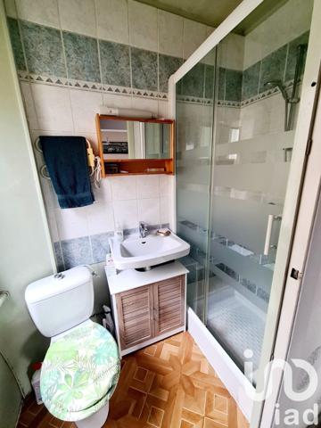 Maison 7 pièces de 150 m² à Aiguefonde (81200)