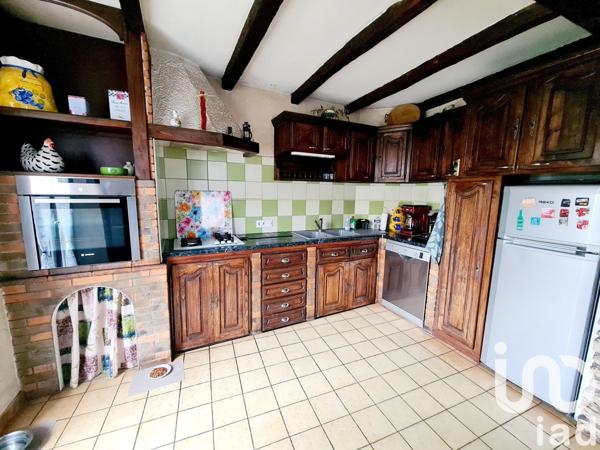 Maison 7 pièces de 150 m² à Aiguefonde (81200)