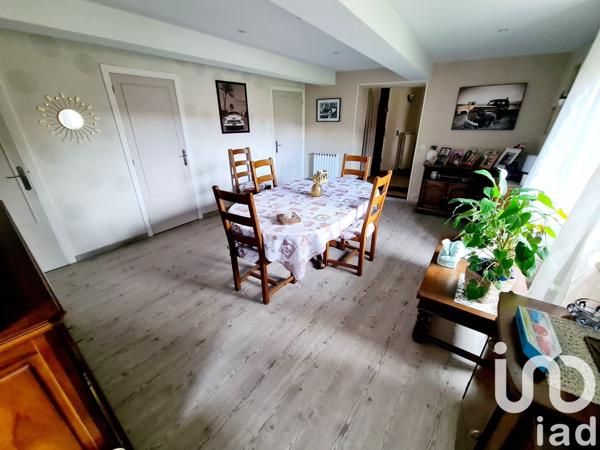 Maison 7 pièces de 150 m² à Aiguefonde (81200)