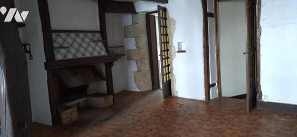 VIC-FEZENSAC, Maison de ville 77 m² + cave jardin