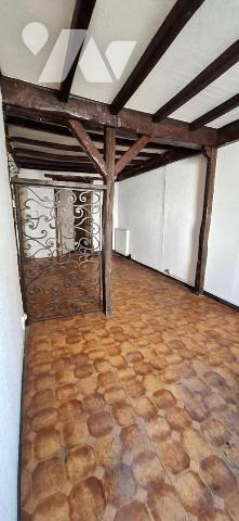 VIC-FEZENSAC, Maison de ville 77 m² + cave jardin