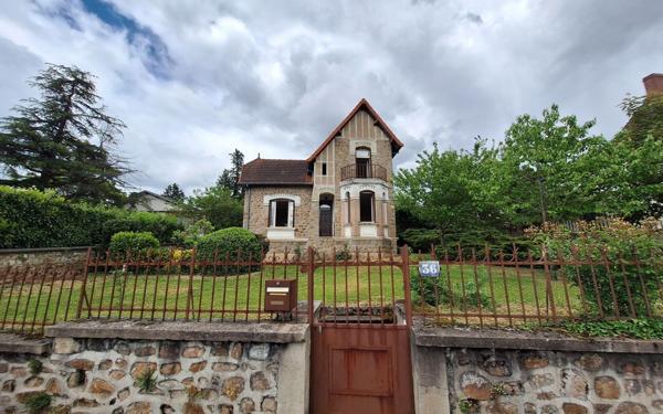 Maison à vendre    5 pièces • 88,50 m2 Néris-les-Bains