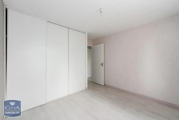 Maison à louer 4 pièces 78.6m² Vendat (03110)