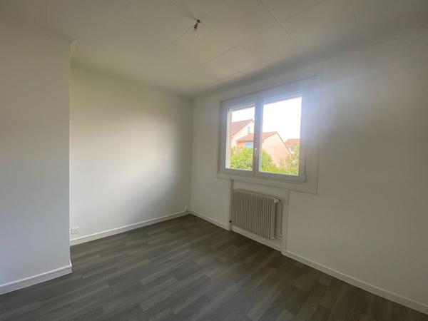 Location maison près de Châlons-en-Champagne - 4 pièce(s) - 83 m² - 890 € / mois
