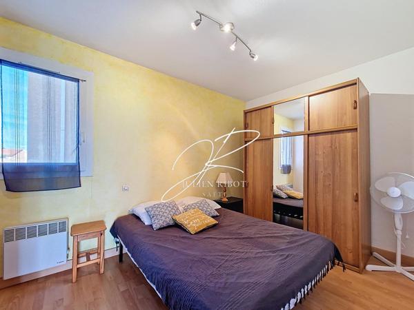 Appartement meublé T3 d'environ 46 m² avec loggia