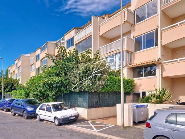 Appartement meublé T3 d'environ 46 m² avec loggia