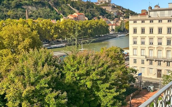 Appartement à vendre    5 pièces • 147 m2 Lyon 2