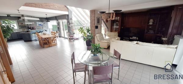 Maison 7 pièce(s) 5 chambre(s) 236 m²