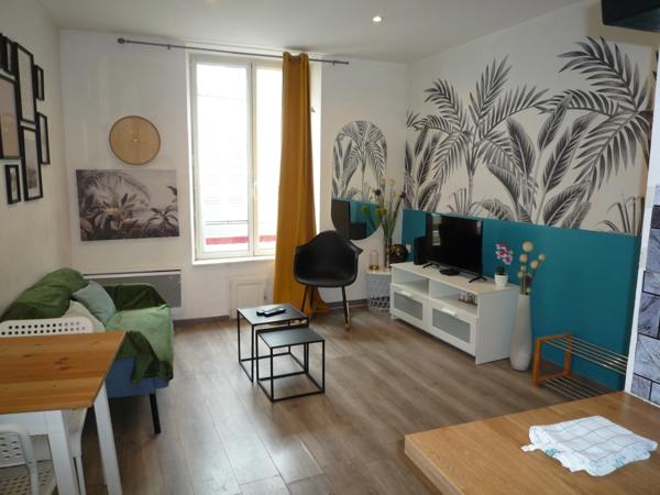 Dpt Aisne (02), CHATEAU THIERRY, à vendre, immeuble mixte habitation commerce excellente rentabilité