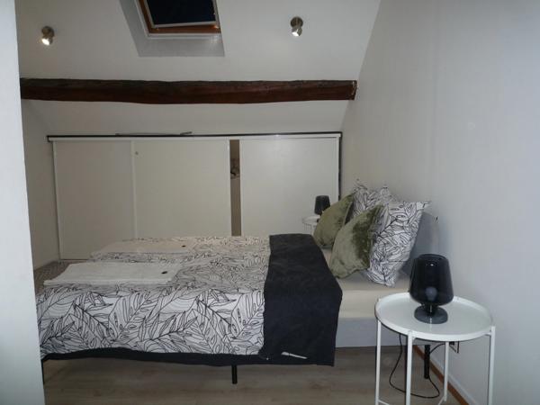 Dpt Aisne (02), CHATEAU THIERRY, à vendre, immeuble mixte habitation commerce excellente rentabilité