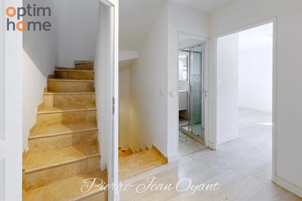 Maison de village rénovée type 3/4 avec belle terrasse plein sud