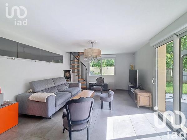 Maison 7 pièces de 151 m² à Bailly-Romainvilliers (77700)