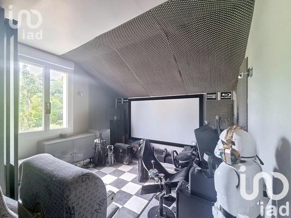 Maison 7 pièces de 151 m² à Bailly-Romainvilliers (77700)