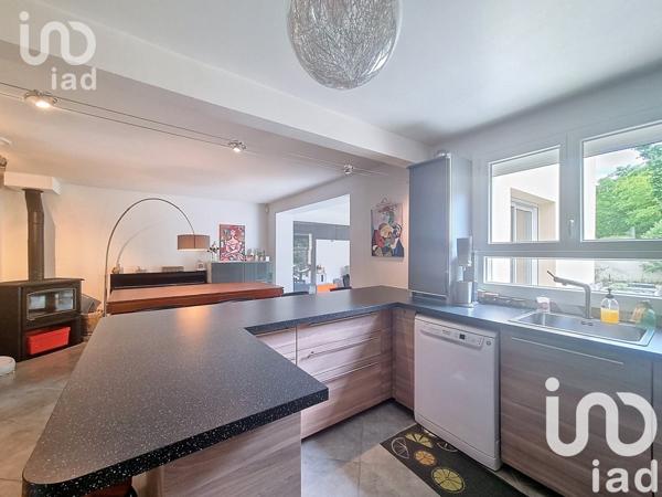 Maison 7 pièces de 151 m² à Bailly-Romainvilliers (77700)