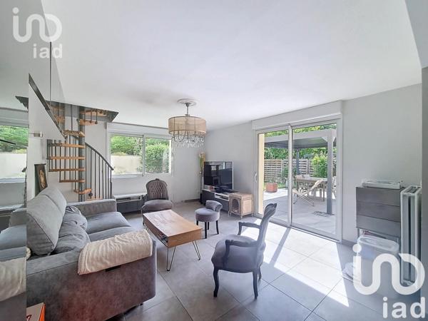 Maison 7 pièces de 151 m² à Bailly-Romainvilliers (77700)