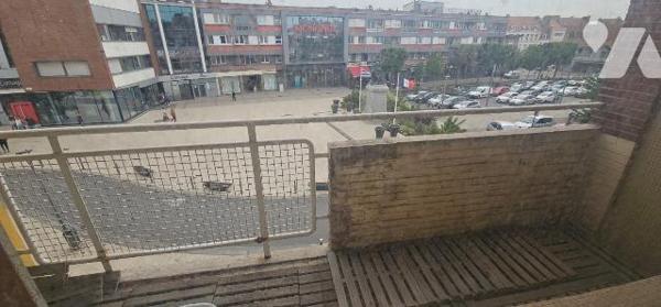 DUNKERQUE au coeur du centre-ville : Au 2ème étage et dernier étage d'une petite copropriété sa...