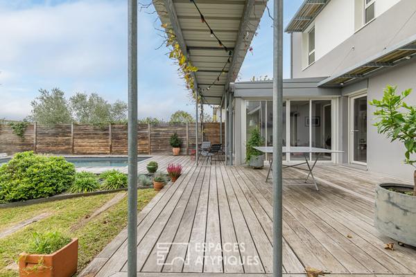 L’harmonie contemporaine au coeur de Caudéran avec piscine et garage