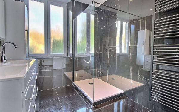 Appartement à vendre    3 pièces • 57 m2 Colmar