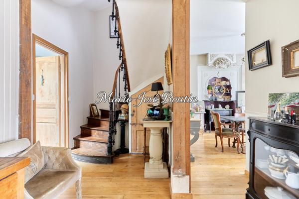 Maison à HONFLEUR, 14600 - 8 pièces 205m²