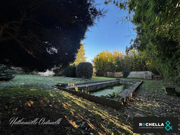 MAISON EN PIERRE ST JEAN D'ANGELY