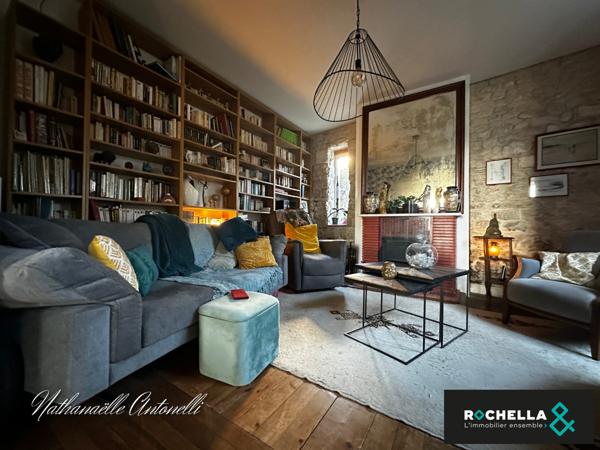 MAISON EN PIERRE ST JEAN D'ANGELY