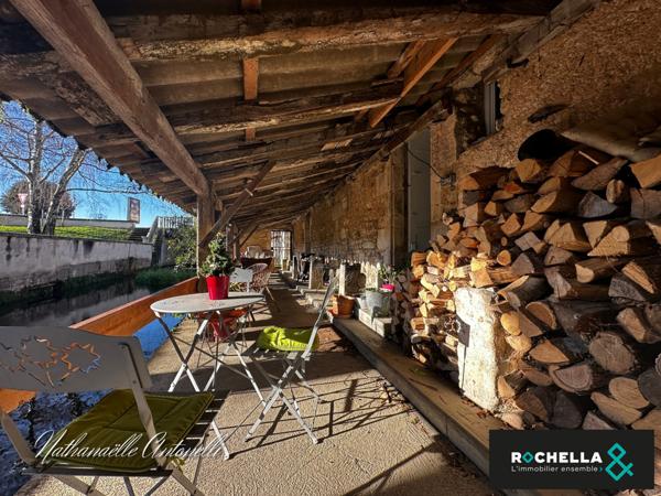 MAISON EN PIERRE ST JEAN D'ANGELY