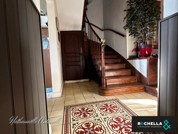 MAISON EN PIERRE ST JEAN D'ANGELY