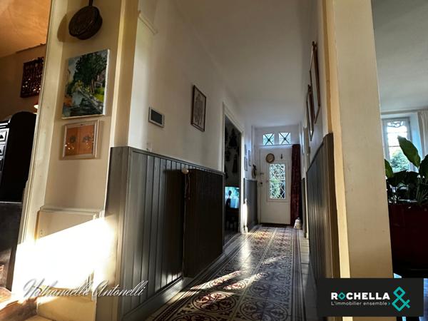 MAISON EN PIERRE ST JEAN D'ANGELY