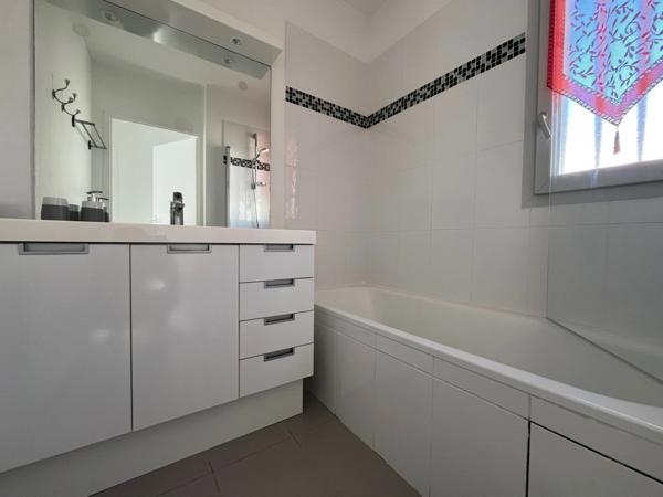 LA ROQUETTE SUR SIAGNE MAISON 4P 85 M2 GARAGE PARKING