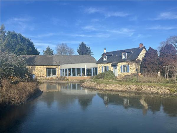 Maison à vendre |  Chamberet |  3 pièces | 186 m²