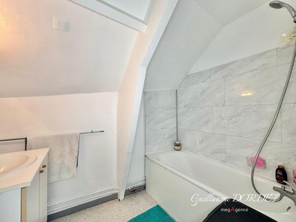 Immeuble à DIEPPE, 76370 - 156m²