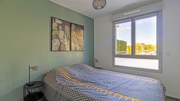 T3 récent 71 m² avec terrasse, piscine et box