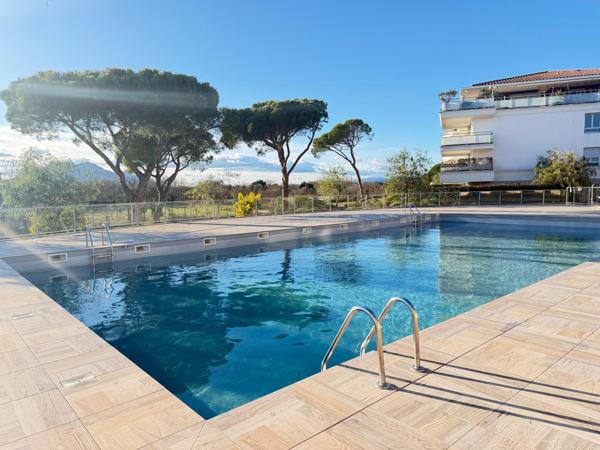 T3 récent 71 m² avec terrasse, piscine et box