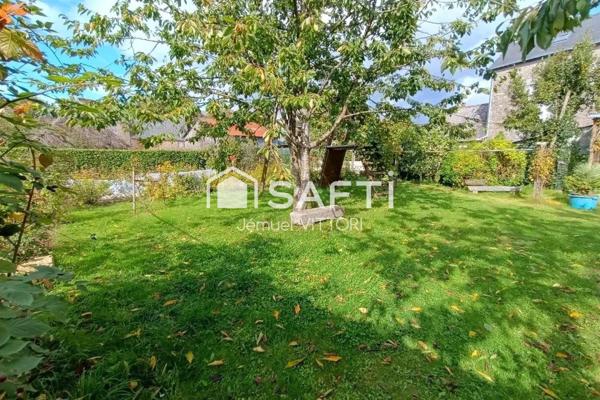 Propriété spacieuse avec dépendance et terrain clos