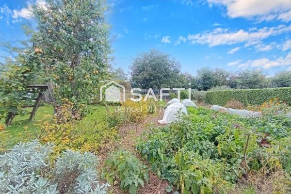 Propriété spacieuse avec dépendance et terrain clos