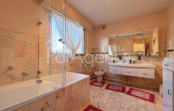 Appartement T5 - Centre-ville - Aperçu mer