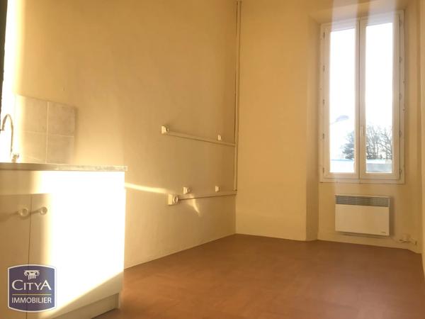 Immeuble à vendre 40m² Sorgues (84700)