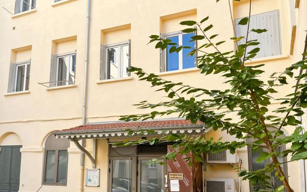 Appartement à vendre    1 pièce • 25,42 m2 Lyon 1