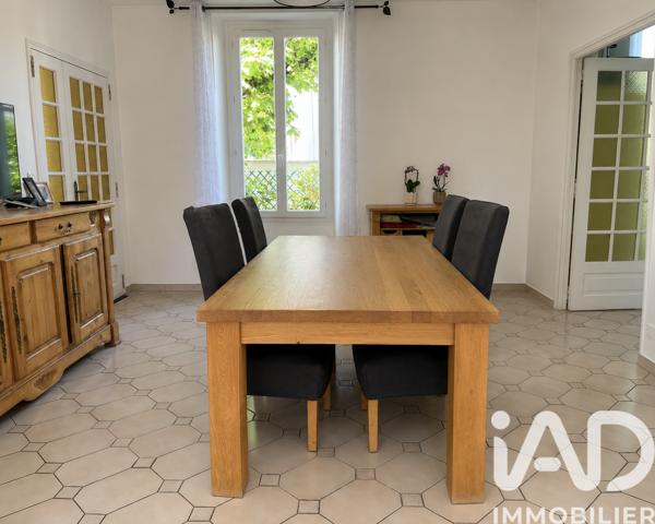 Maison à vendre 11 pièces 265 m² Montereau-Fault-Yonne
