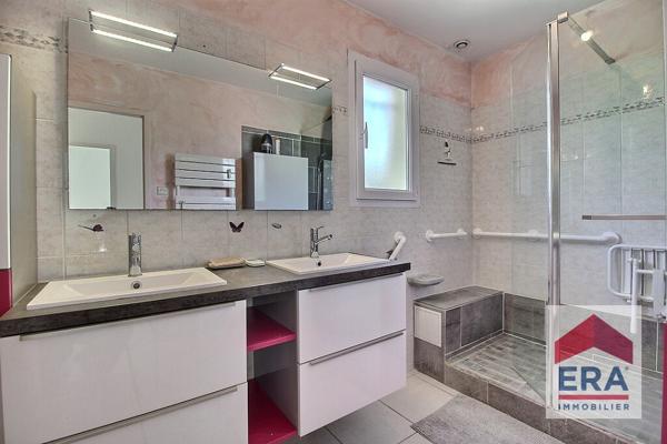 Maison Orange 4 pièces 91 m² - 3 chambres - Jardin - Piscine - Garage