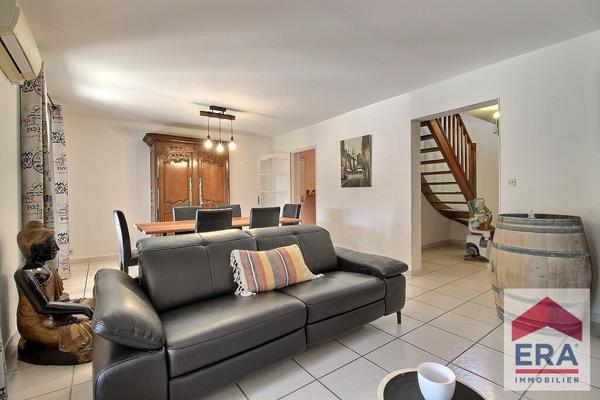 Maison Orange 4 pièces 91 m² - 3 chambres - Jardin - Piscine - Garage