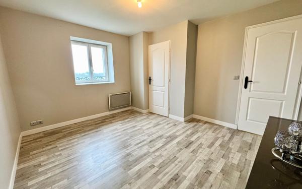 Maison à vendre    6 pièces •  La Chapelle-Saint-Mesmin