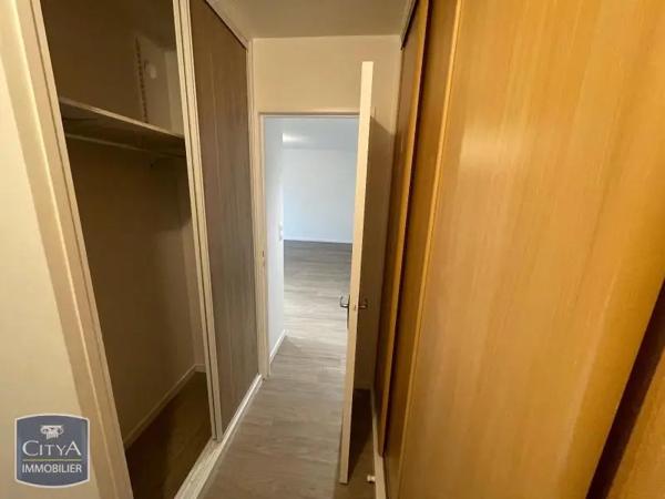 Appartement à louer 3 pièces 60.14m² Angers (49000)