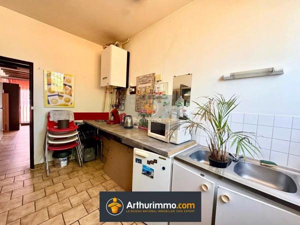 Vente                                                      Immeuble
                        
                     9 pièces                      170 m2                     à Faremoutiers