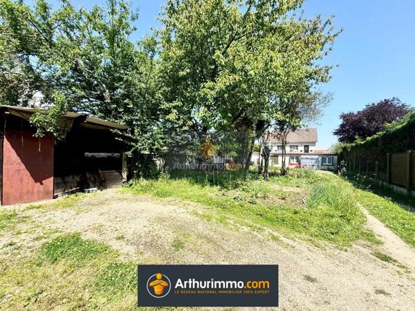 Vente                                                      Immeuble
                        
                     9 pièces                      170 m2                     à Faremoutiers
