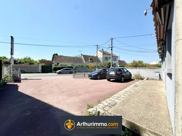 Vente                                                      Immeuble
                        
                     9 pièces                      170 m2                     à Faremoutiers